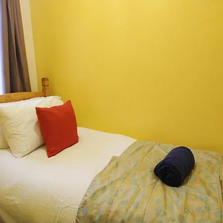 Apartment Derwent Street 2 - Self Contained - 2 Bed Self Catering *