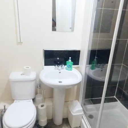 Derwent Street 2 - Self Contained - 2 Bed Self Catering Апартаменты *